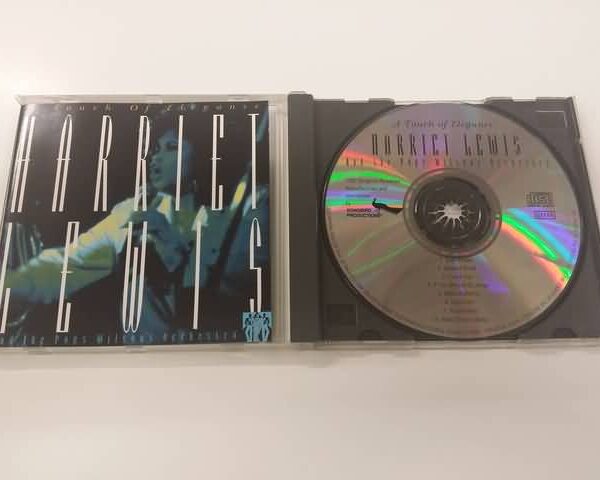 CD - HARRIET LEWIS - A TOUCH OF ELEGANCE