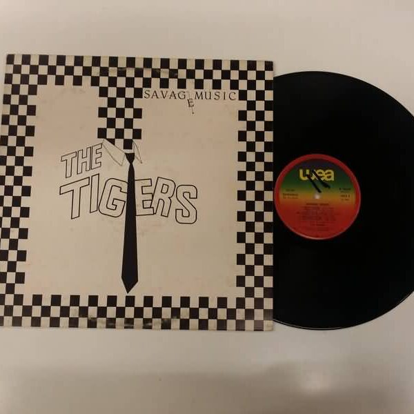 LP - THE TIGERS - SAVAGE MUSIC