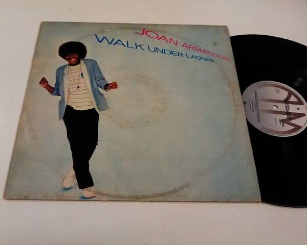 LP - JOAN ARMATRADING - WALK UNDER LADDERS