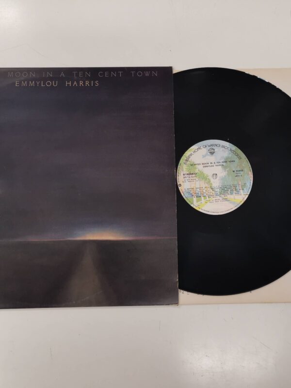 LP - Emmylou Harris - Quarter Moon In A Ten Cent Town