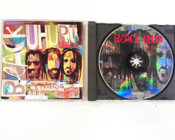 CD - BLACK UHURU - STRONGG