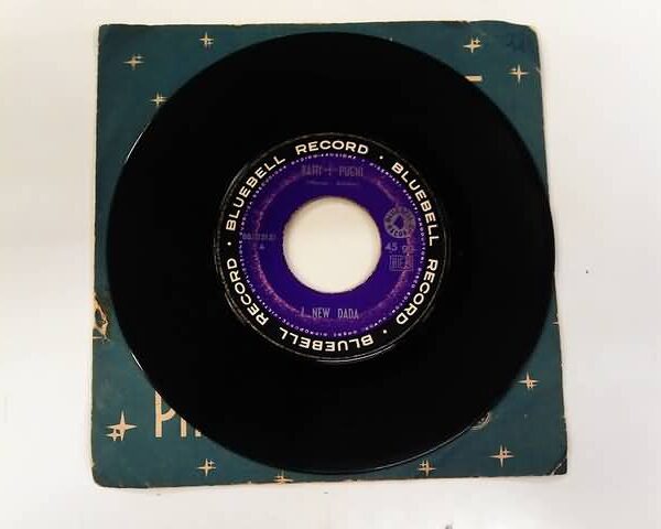 45 GIRI VINYL - I NEW DADA - BATTI I PUGNI - SIK AND TIRED