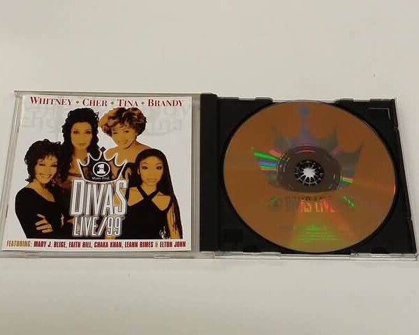 CD - WHITNEY HOUSTON TINA TURNER CHER BRANDY - VH1 DIVAS LIVE 99