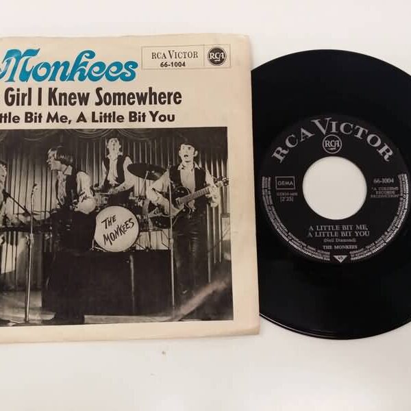 45 GIRI VINYL - THE MONKEES - THE GIRL I KNEW SOMEWHERE - A LITTLE BIT ME