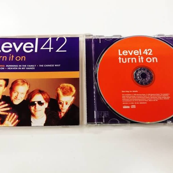 CD - LEVEL 42 - TURN IT ON